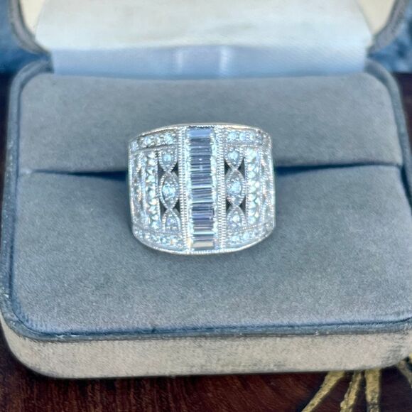 Vintage Statement Cocktail Ring Sterling Silver Cubic Zirconia Cgar band 8 1/4 - Picture 1 of 10